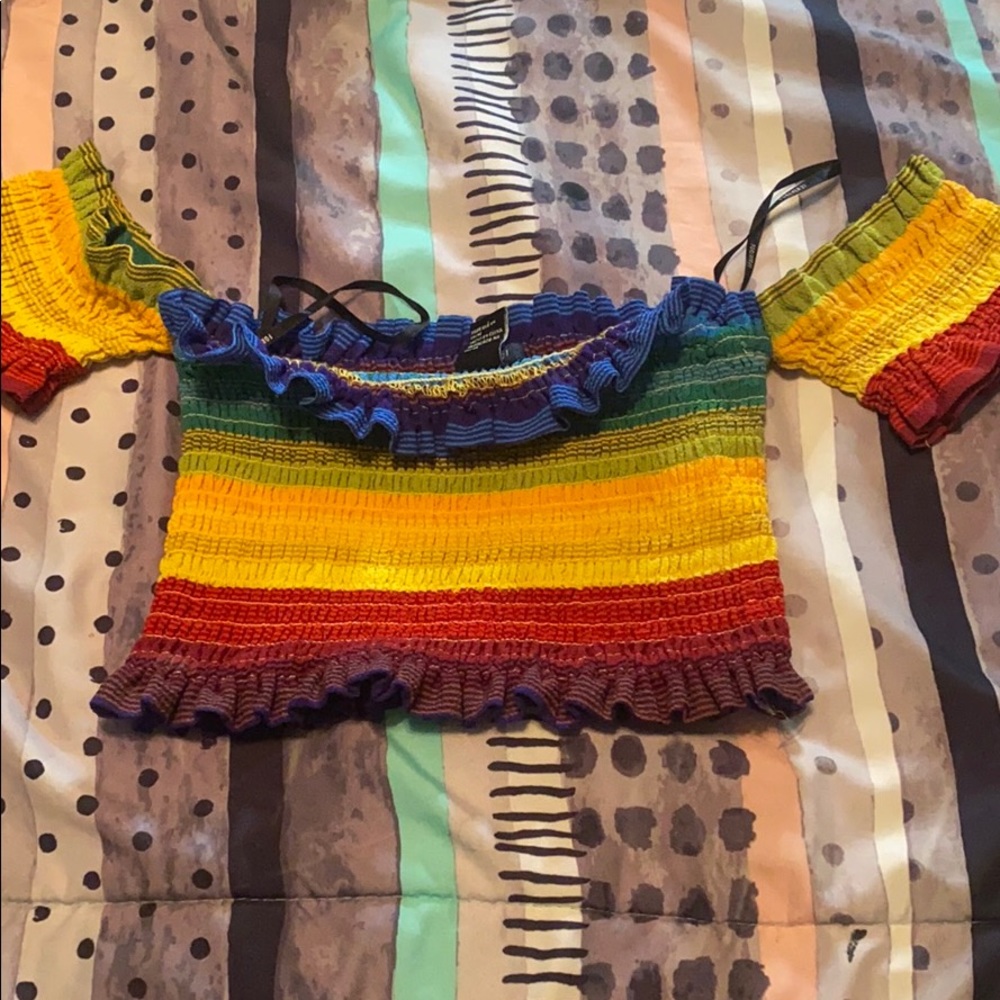 Crop top